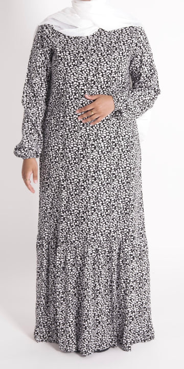 Black leafy print maxi dress