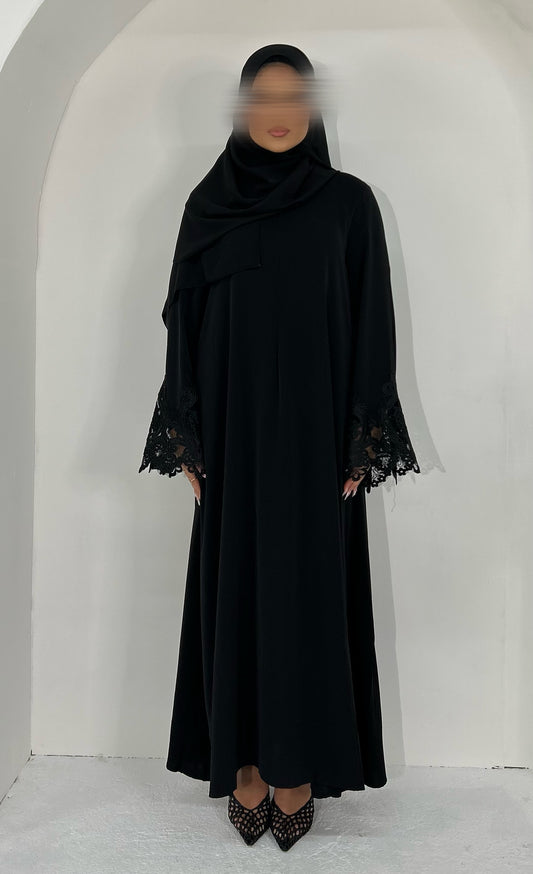 Sana Abaya Lace Sleeves with Pockets Black