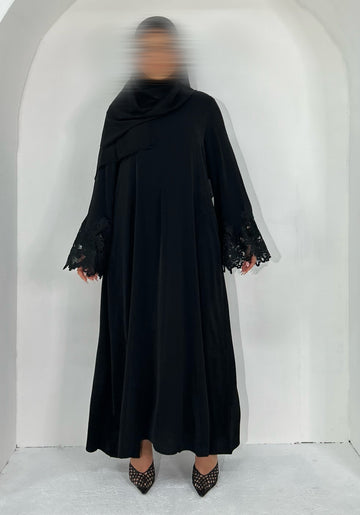 Sana Abaya Lace Sleeves with Pockets Black