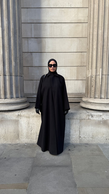 Assymetrical shirt collar winter abaya in black